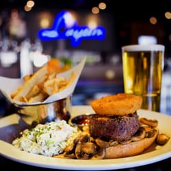 Browns Socialhouse Lethbridge South
