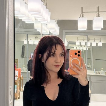 Deep Roots ATX Salon - Hair Salons Near Me - Austin, Texas Deep Roots ATX Salon - Hair Salons Near Me - Austin, Texas