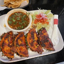 Villa Corona Mexican Grill - Birra Tacos with nachos