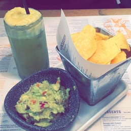 Green and Lean juice with the chips and guac