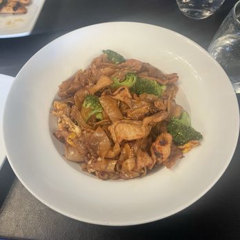 Thai Talay - Pad See You with pork - Thai Near Me - Westchester, California Thai Talay - Pad See You with pork - Thai Near Me - Westchester, California