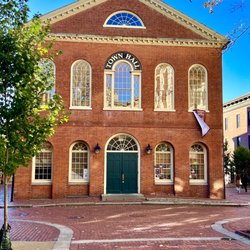 Old Town Hall - They thought LA was the party town