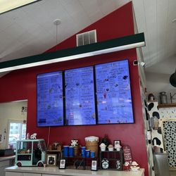 Ideal Dairy - Chicken Basil Panini was so good!