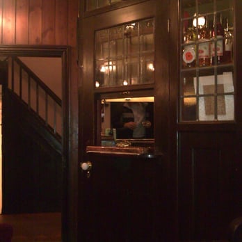Beacon Hotel - The central bar that serves 2 rooms + corridor - Pubs Near Me - Dudley, DUD