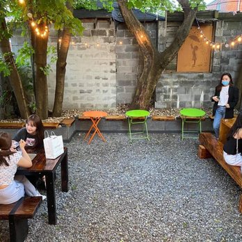 Cafe Auburndale - Coffee & Tea Near Me - Flushing, New York