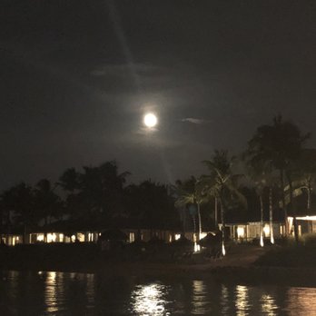 Latitudes - Sunset Key Cottages - Breathtaking. - Seafood Near Me - Key West, Florida