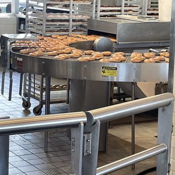 Krispy Kreme - Donut machine - Donuts Near Me - Seattle, Washington Krispy Kreme - Donut machine - Donuts Near Me - Seattle, Washington