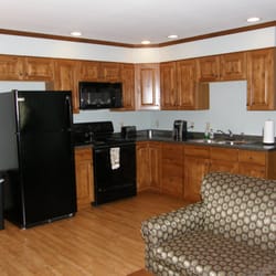 Redwood Inn and Suites - Apartment Kitchen