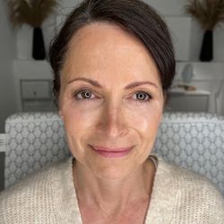 Natural Nano Brows. Machine hair-stroke technique.
