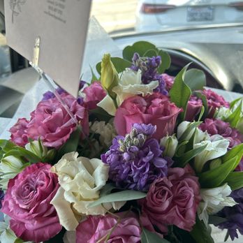 Flowers By Paulann - 60 dollar bundle - Florists Near Me - Oxnard, California Flowers By Paulann - 60 dollar bundle - Florists Near Me - Oxnard, California