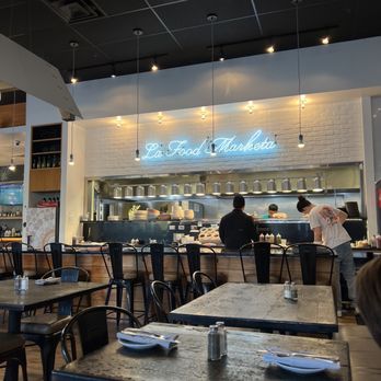 La Food Marketa - Interior - Latin American Near Me - Baltimore, Maryland