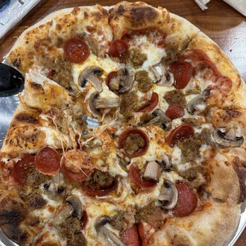 Karbach Brewing - Pepperoni and mushroom - Venues & Event Spaces Near Me - Houston, Texas Karbach Brewing - Pepperoni and mushroom - Venues & Event Spaces Near Me - Houston, Texas
