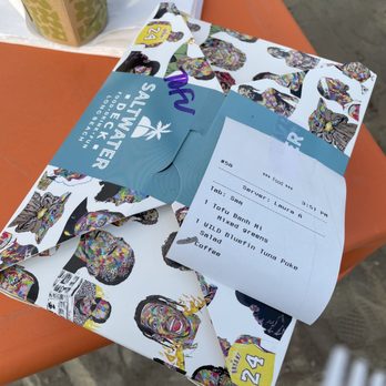 Saltwater Deck - Cute boxes - New American Near Me - Long Beach, California