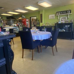 Amore Italian Bakery & Bistro - Classic European vibe...