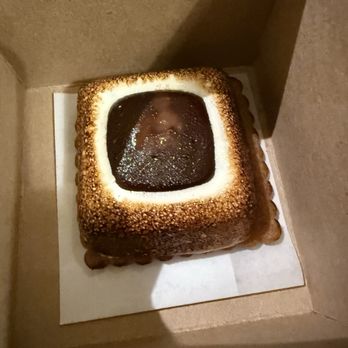 Dandelion Chocolate - S'mores - Chocolatiers & Shops Near Me - San Francisco, California Dandelion Chocolate - S'mores - Chocolatiers & Shops Near Me - San Francisco, California