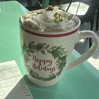 Style Pop Cafe - Pistachio latte - Food Delivery Services Near Me - Milwaukee, Wisconsin