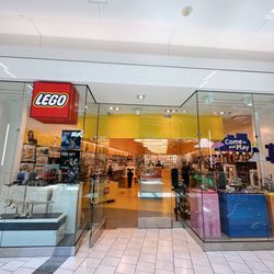 LEGO - Lego entrance