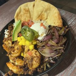 Cafe del Sol - SHRIMP & CHORIZO BOWL