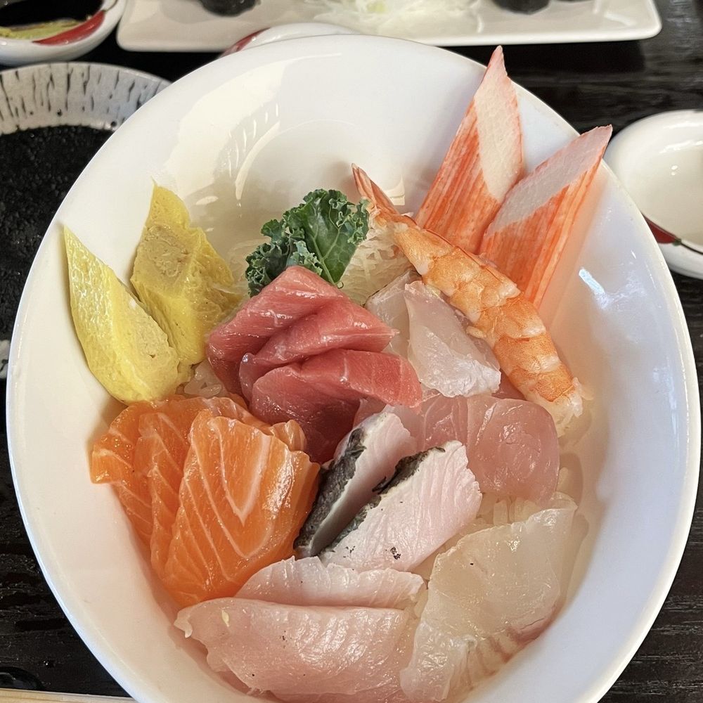 Shumi - L Chirashi Lunch Special - Japanese Near Me - Ridgewood, New Jersey Shumi - L Chirashi Lunch Special - Japanese Near Me - Ridgewood, New Jersey