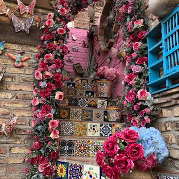 Encanto - To the si Dee f the front entrance- great photo op! - Seafood Near Me - Ensenada, BCN
