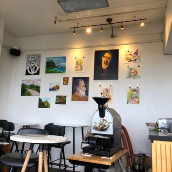Local Joe - Atmosphere... and if photos could sing... a great soundtrack. - Coffee & Tea Near Me - Honolulu, Hawaii