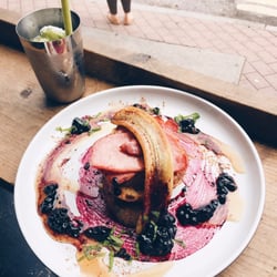 Workhouse Cafe - French toast with blueberries, agave syrup, caramelised banana and bacon + avocado, banana, agave, matcha smoothie! YUMMMM