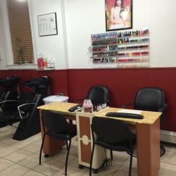 Berthas Hair Salon & Spa