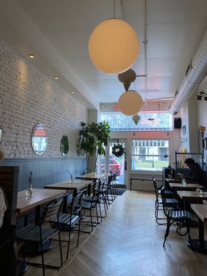 Pearl's Pizza by null