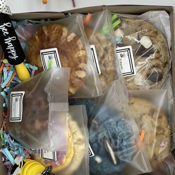 Bumble Bee Bakery - Desserts Near Me