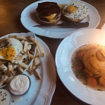 Au Cheval - Bars Near Me - Chicago, Illinois Au Cheval - Bars Near Me - Chicago, Illinois