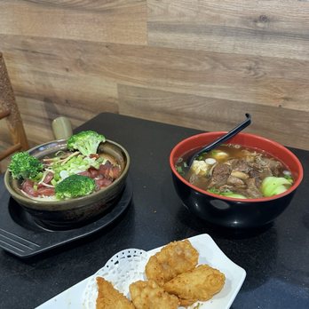 Jufeng Noodle House - The spread - IG @bougiefoodieboi - Noodles Near Me - Seattle, Washington Jufeng Noodle House - The spread - IG @bougiefoodieboi - Noodles Near Me - Seattle, Washington