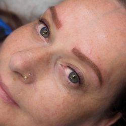 Gift Spa - After Microblading and baby eyeliner