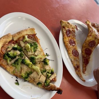 Ray's NY Pizza - Chicken and broccoli and pepperoni slices - Pizza Near Me - Virginia Beach, Virginia