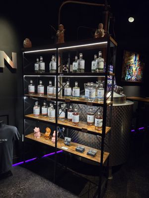 Skaalvenn Distillery & Cocktail Lounge by null