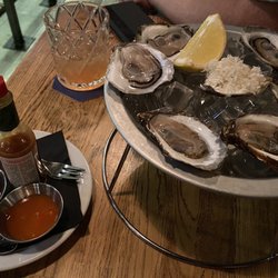 Pub Saint Pierre - Sailor's Delight cocktail and oysters make a perfect nightcap