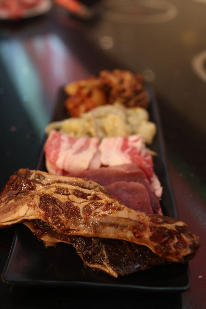 818 HEAT HOT POT & BBQ Updated October 2024 147 Photos & 40 Reviews