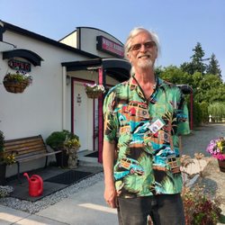 White Rabbit - Owner Bruce bids you welcome!
