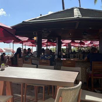 Mai Tai Bar - Outdoor space - Cocktail Bars Near Me - Honolulu, Hawaii