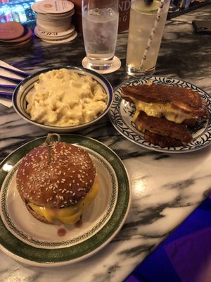 Sonder & Dram by null