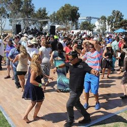 3rd Annual South Bay Salsa Festival - It's right by the beach. They have live bands AND a dance floor. Yea baby. ¡Sabor!