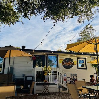 Active Coffee Shop - Outside of the shop - Coffee & Tea Near Me - Katy, Texas