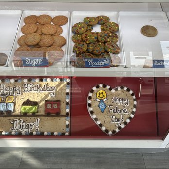 Marble Slab Creamery - Cookies and cookie cakes - Desserts Near Me - Buda, Texas
