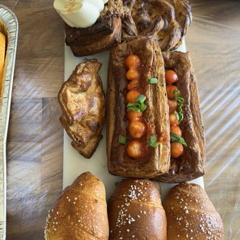 Daeji Dough Company - Bakeries Near Me - Chicago, Illinois