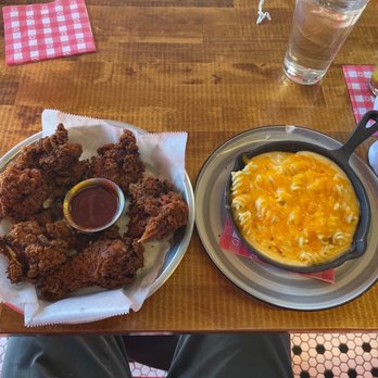 Jojo's - Diners Near Me - Omaha, Nebraska