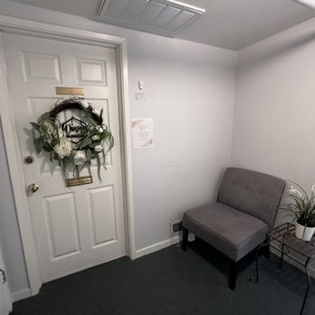 Waxing By Gina - Waiting area - Waxing Near Me - San Carlos, California Waxing By Gina - Waiting area - Waxing Near Me - San Carlos, California