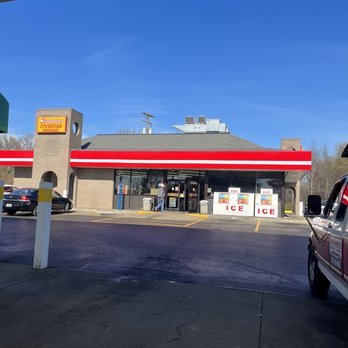 FiveStar - Exterior - Gas Stations Near Me - Louisville, Kentucky FiveStar - Exterior - Gas Stations Near Me - Louisville, Kentucky