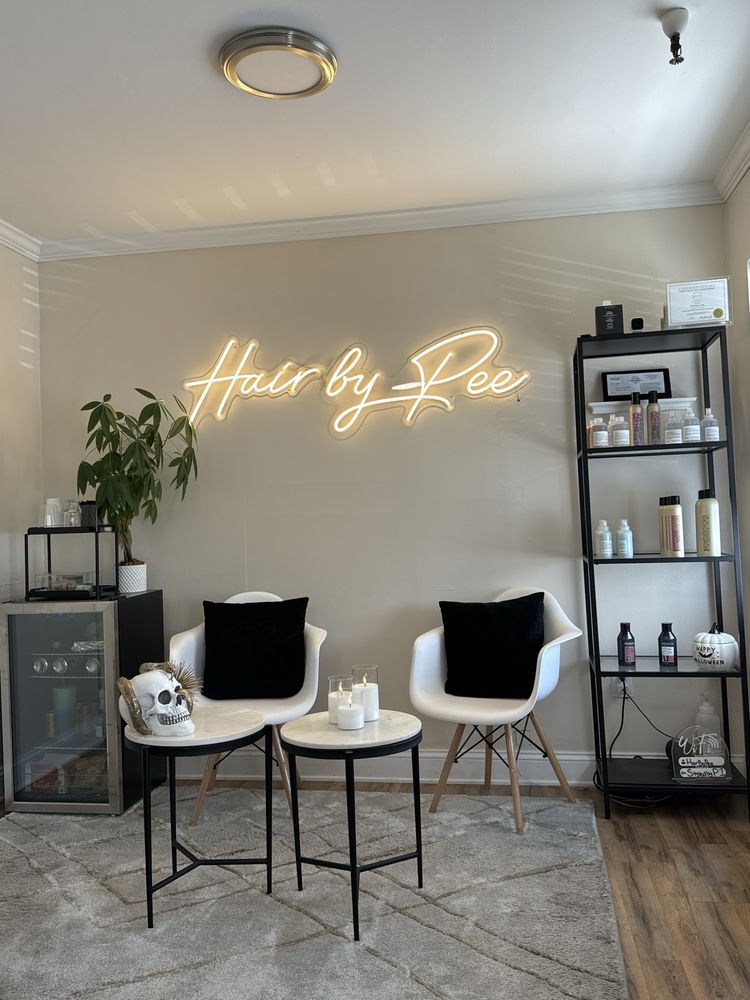 Hair by pee Logo