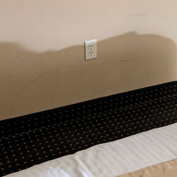 Split Rock Resort - Outlet in the bedroom - Ski Resorts Near Me - Lake Harmony, Pennsylvania Split Rock Resort - Outlet in the bedroom - Ski Resorts Near Me - Lake Harmony, Pennsylvania