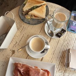 Café de la Luz - Food and coffee. bottom is jamón tostas