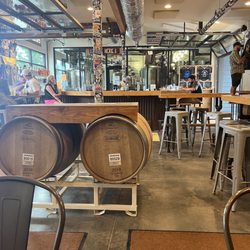 Beehive Basin Brewery - Like the decor